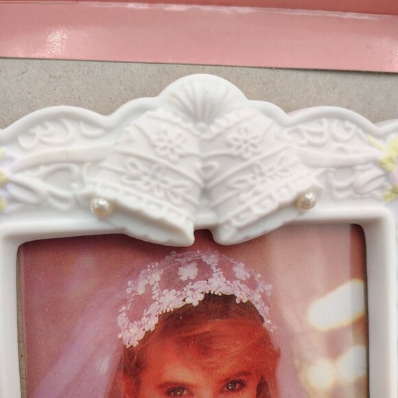 Wedding Day Photo Frame 3.5x5 Bride Picture White Ceramic Bells Flowers 1989 - Picture 9 of 14